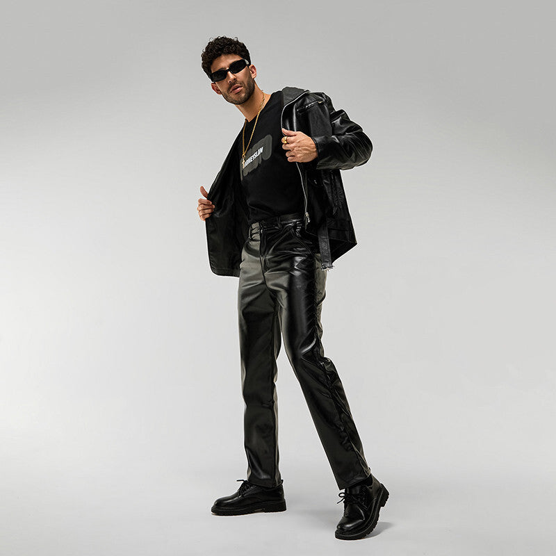 Men Classic Black Leather Biker Jacket with Quilted Shoulders and Zippered Po