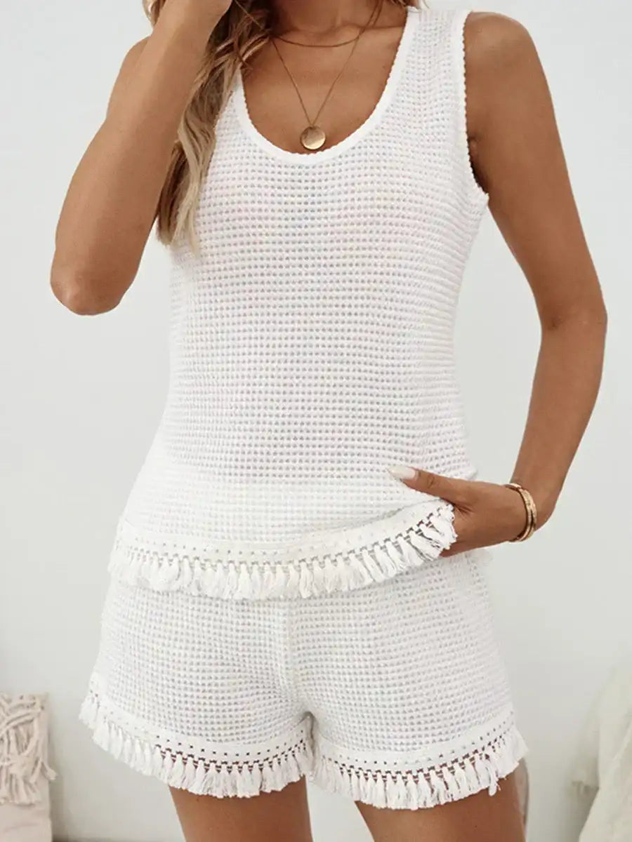 2-Piece Pajama Set with Lace Trimmed Camisole and Matching Shorts for Women - Comfortable Sleepwear Ensemble