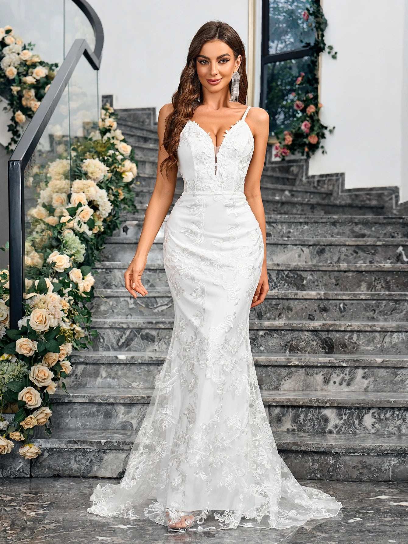 Ladies Dresses Sleeveless Camisole V-neck Sequined Mermaid White Wedding Dress Backless Lace Floor Length Evening Women Gown