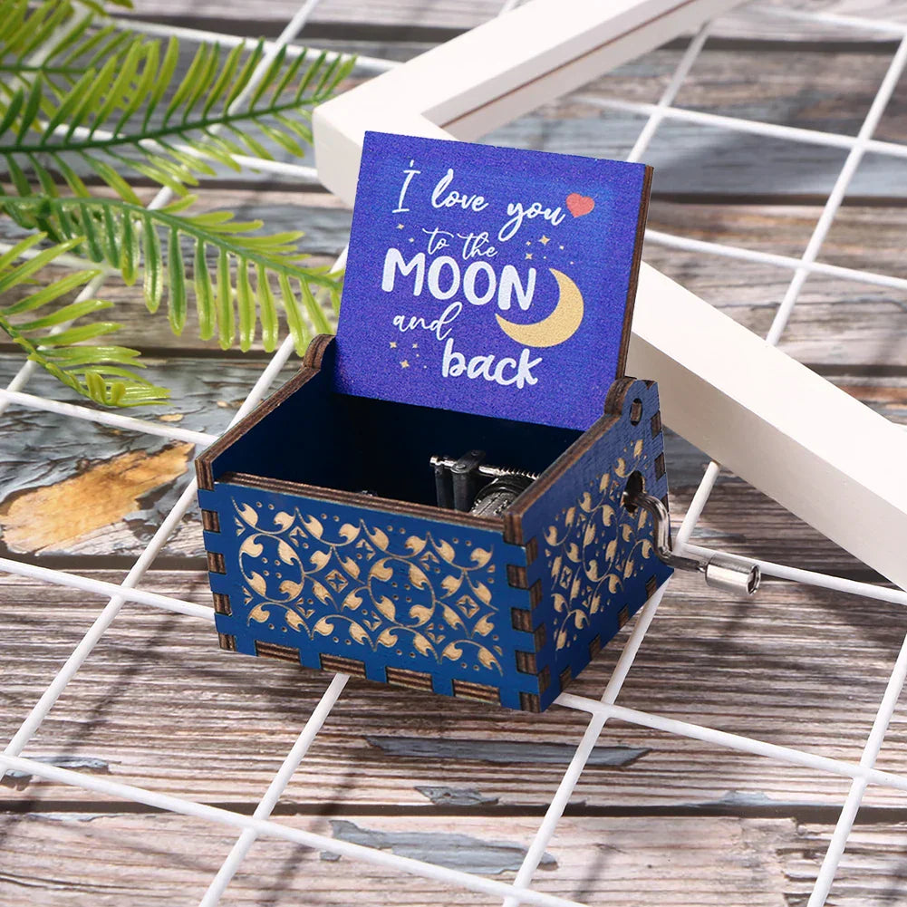 Wooden Desktop Decorations Creative Graduation Music Box Manual Fashion Antique Carved Valentine Day for Birthday Christmas Gift