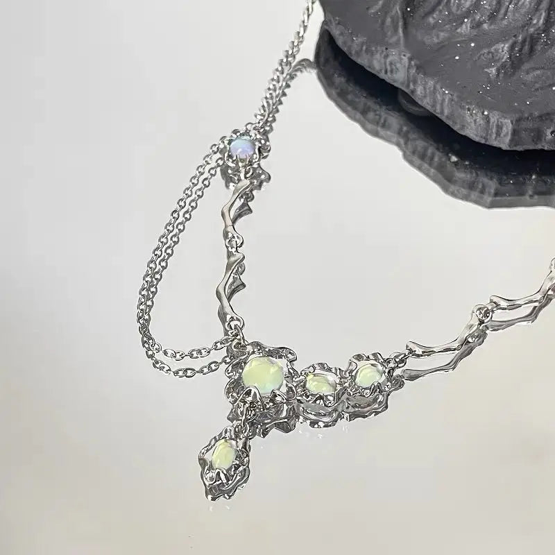 2025 New Silver Color Irregular Chain Necklace (One Piece) Fashion Gothic Y2K Zircon Moonstone Necklace Daily Party Accessory