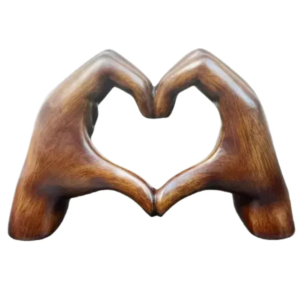 Heart Hands Statue Modern Art Sculpture Charming Wood Grain Effect Love Sculpture Boho Heart Hand Statue Room Wedding Decoration