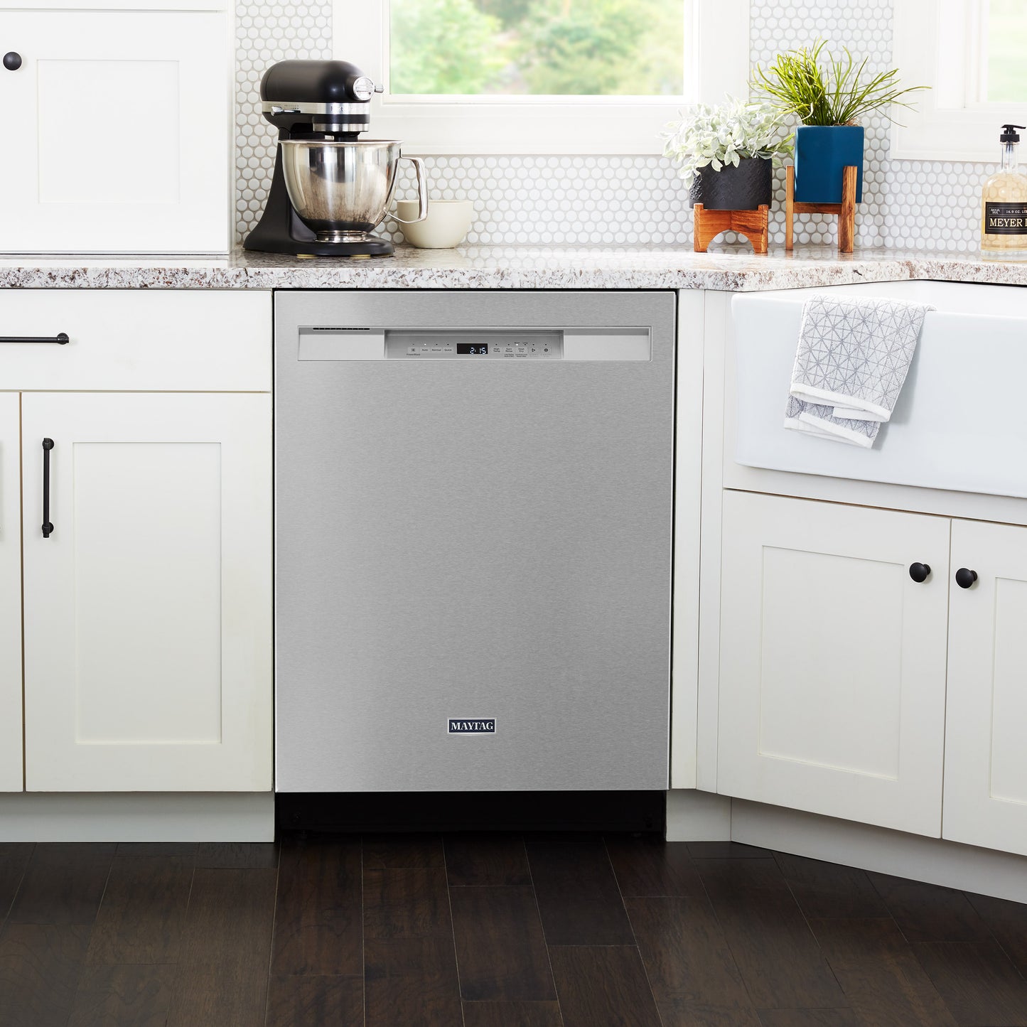 Maytag Front Control Dishwasher with Dual Power Filtration image 6