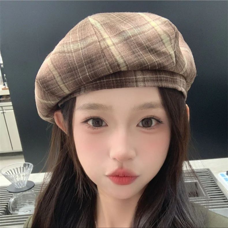 Fresh Brushed Plaid Beret Girls Fashion Painter Hat Literary Show Face Small Ne image 11