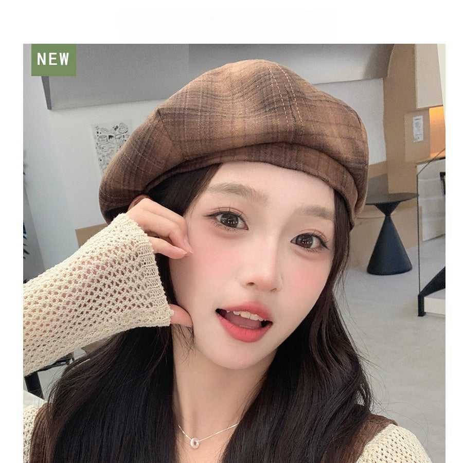 Fresh Brushed Plaid Beret Girls Fashion Painter Hat Literary Show Face Small Ne image 3