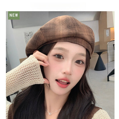 Fresh Brushed Plaid Beret Girls Fashion Painter Hat Literary Show Face Small Ne image 3
