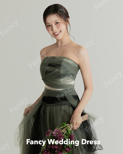 Fancy Simple Strapless A Line Wedding Dress A Line Tulle Sleeveless Bridal Gown image 4