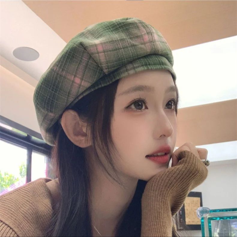 Fresh Brushed Plaid Beret Girls Fashion Painter Hat Literary Show Face Small Ne image 10