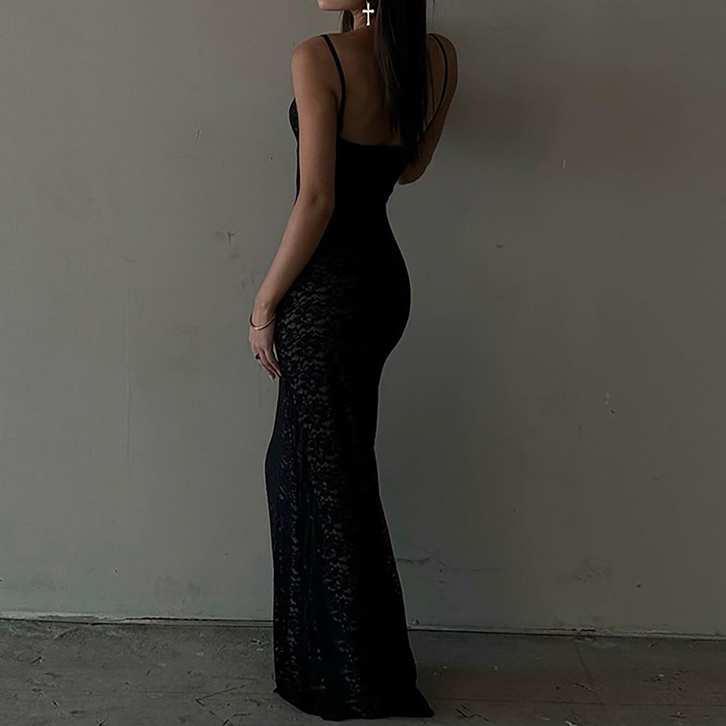 Elegant Spaghetti Strap Lace Dress Low Cut Slim Fit Long Robe Formal Evening Pa image 4