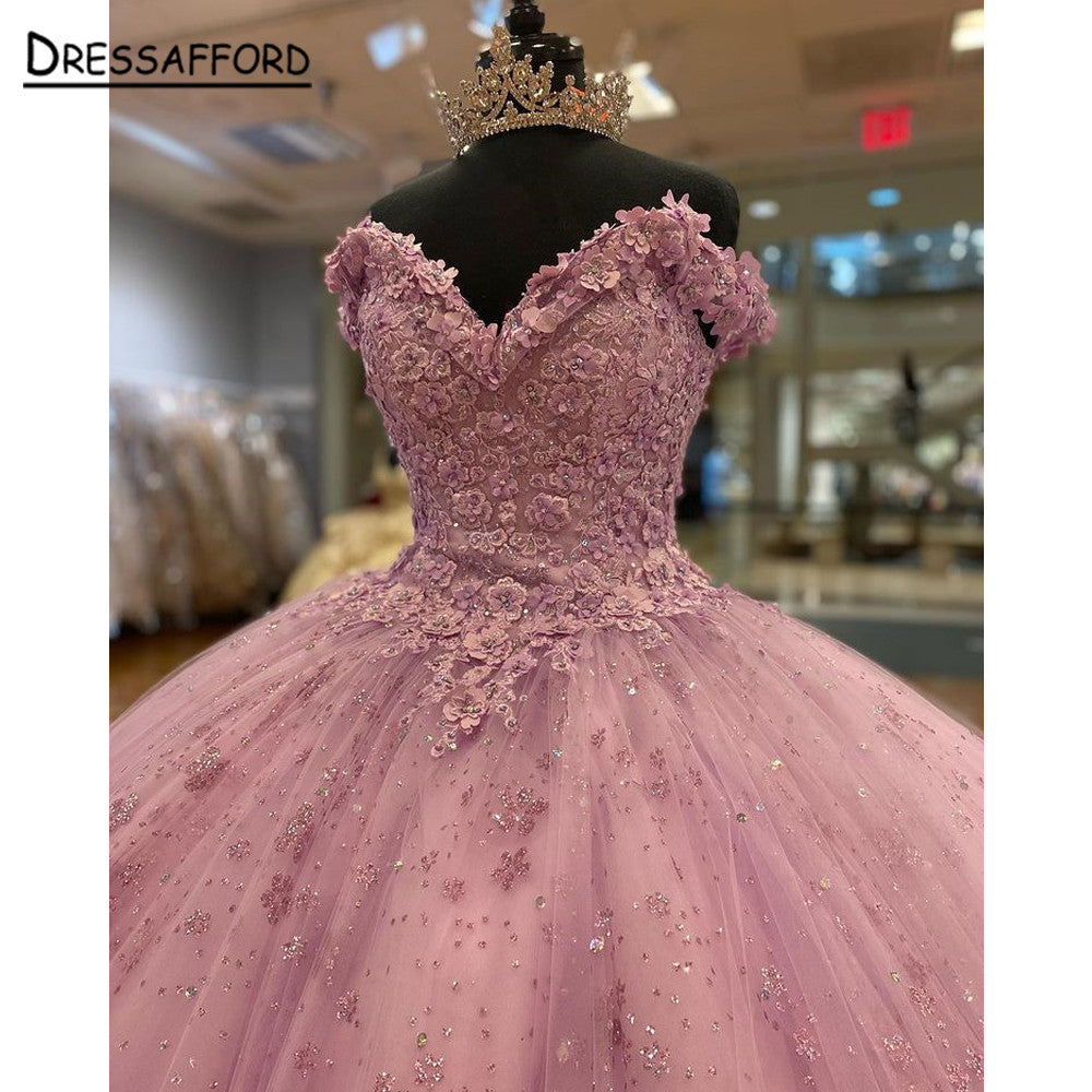 Luxury 2023 Lace Appliques Off Shoulder Ball Gown Quinceanera Dresses With Swee