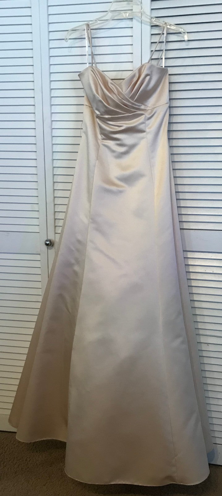 Watters & Watters Women Satin Silky Beige Sleeveless Full-Length Size