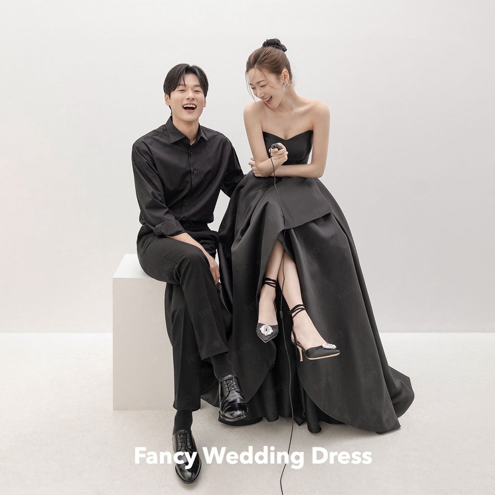 Fancy Black V Neck Korea Wedding Dress Sleeveless A Line Satin Bridal Go