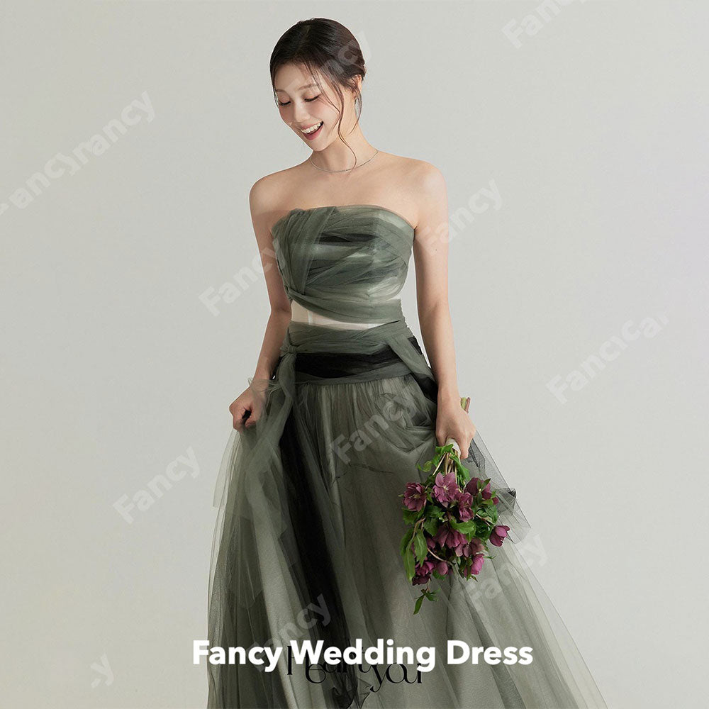 Fancy Strapless A Line Wedding Dress A Line Tulle Sleeveless Bridal Gown