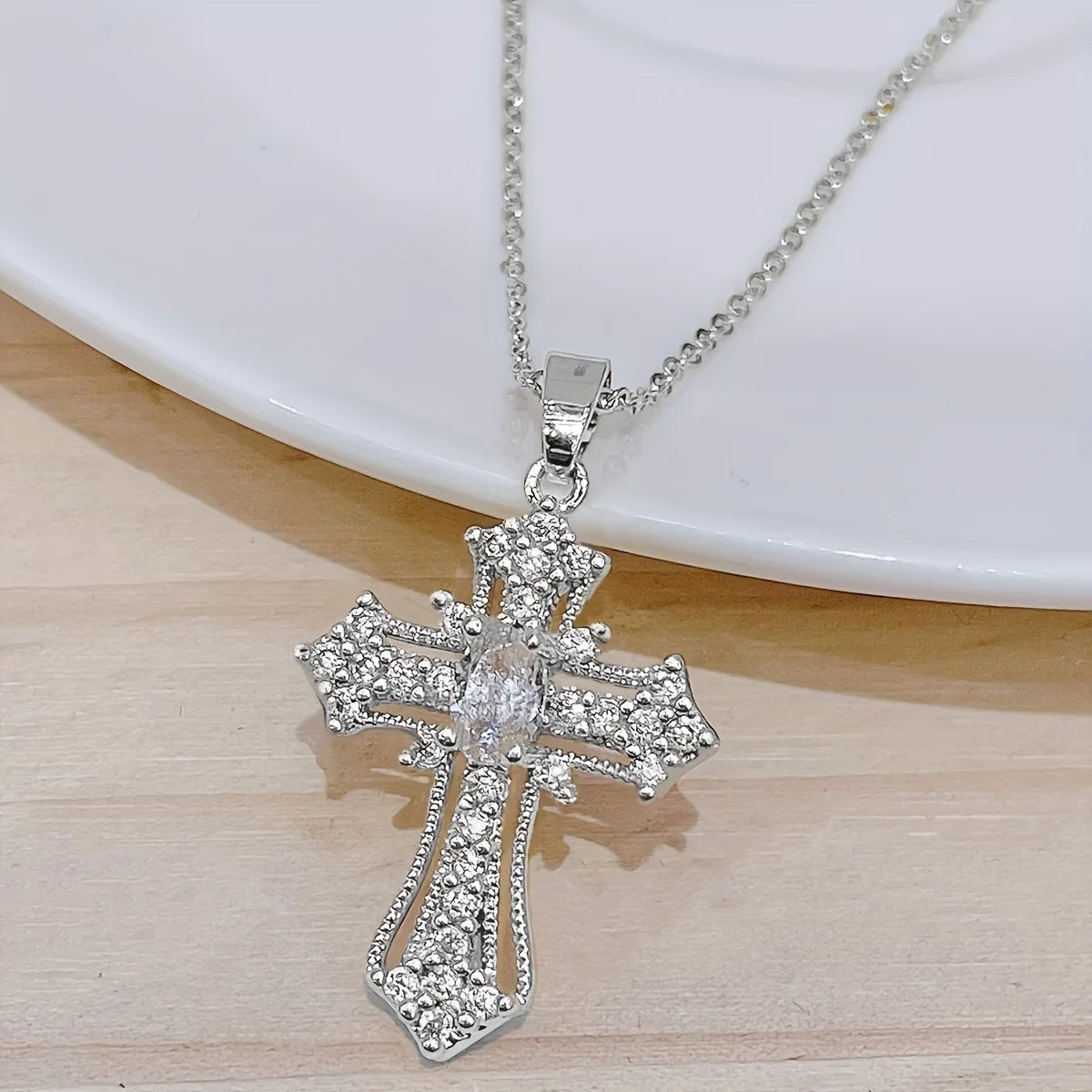 Women'S Vintage Cross Rhinestone Pendant Necklace | Silver Clavicle Chain Hip Hop Fashion Jewelry