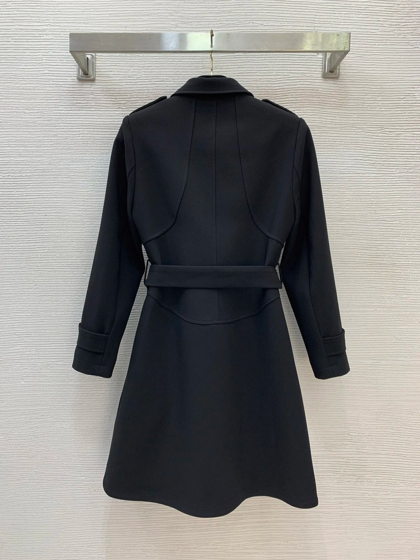 2025 New Autumn And Winter Women'S Windbreaker Letter Printed Lining Placket Waist Slimming Mid-Length Lapel Windbreaker Coat