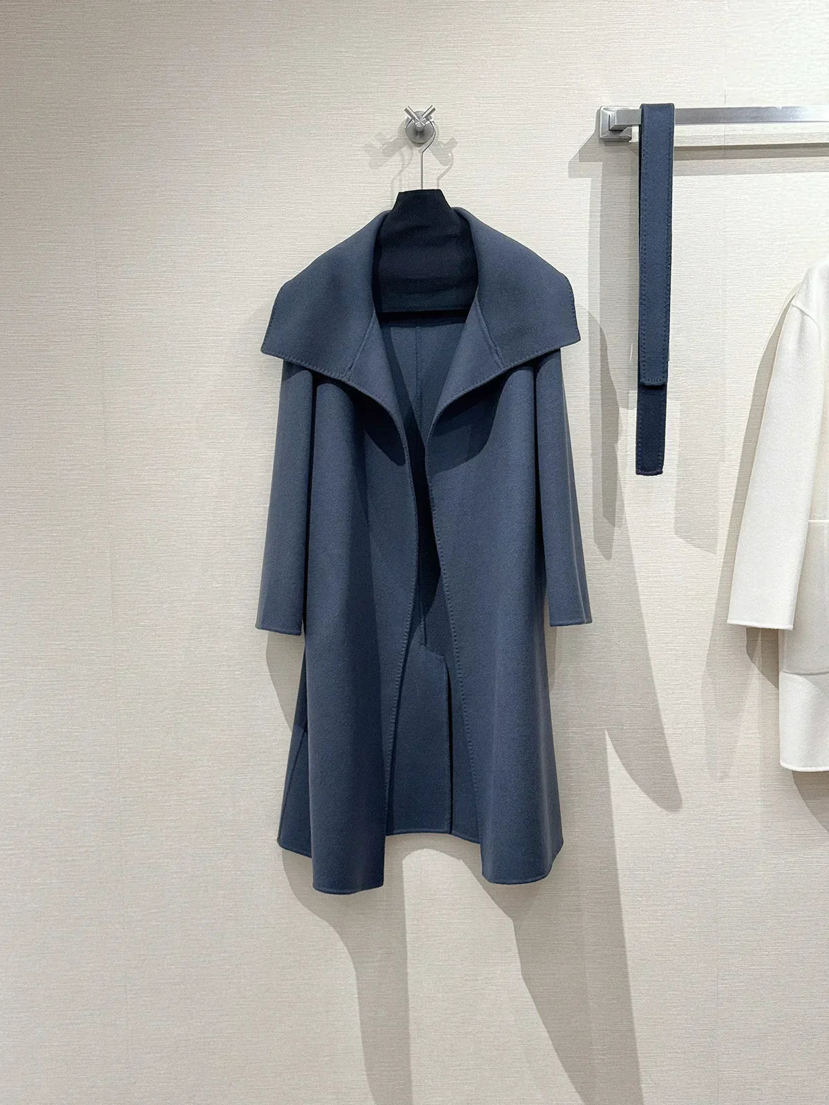 Flower Bud Collar New Long Coat, Woolen Fabric, Women Wear