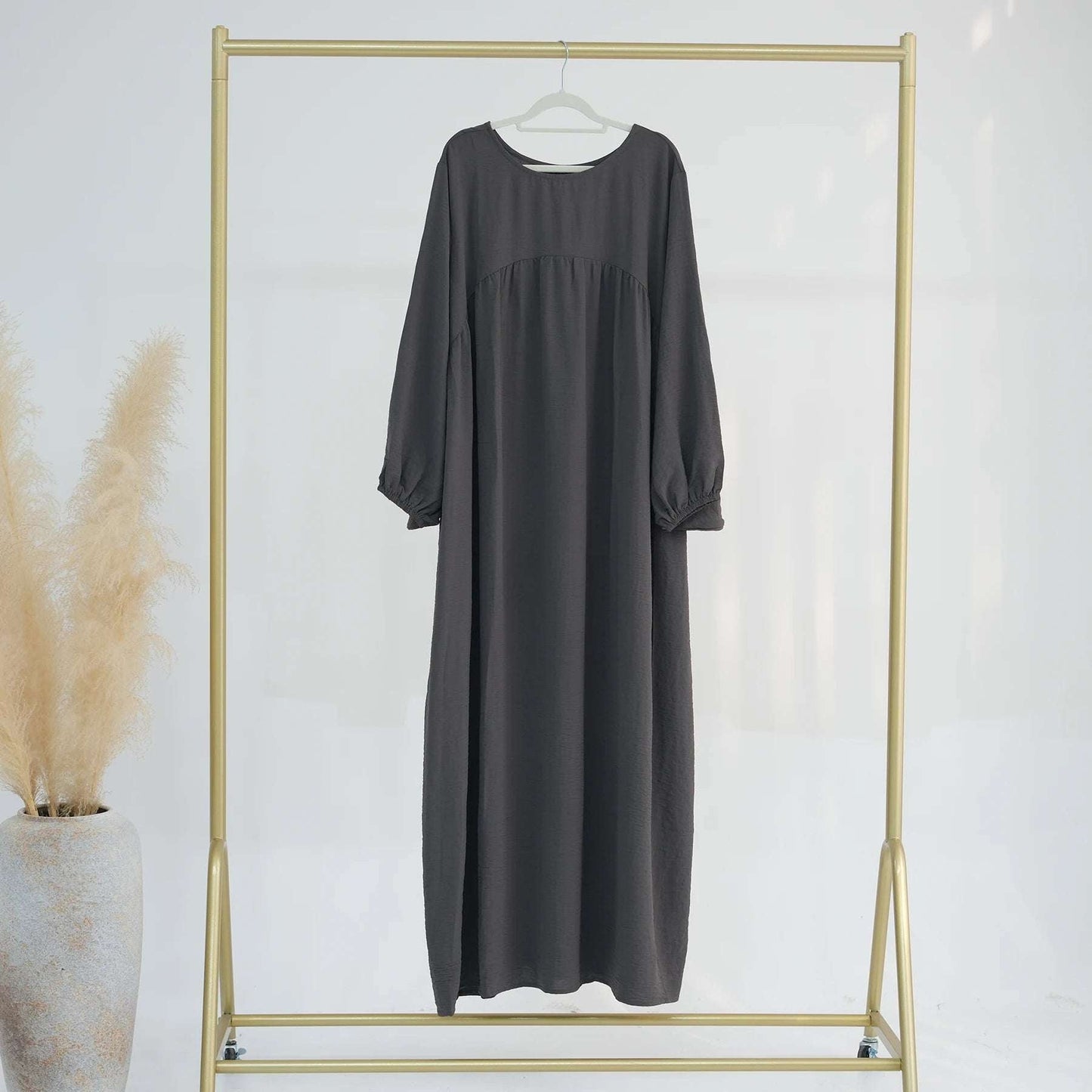 Loriya Wholesale Closed Abaya Women Clothing Islamic  Dubai Pakistan Plus Size Black Abaya Women Muslim Dress