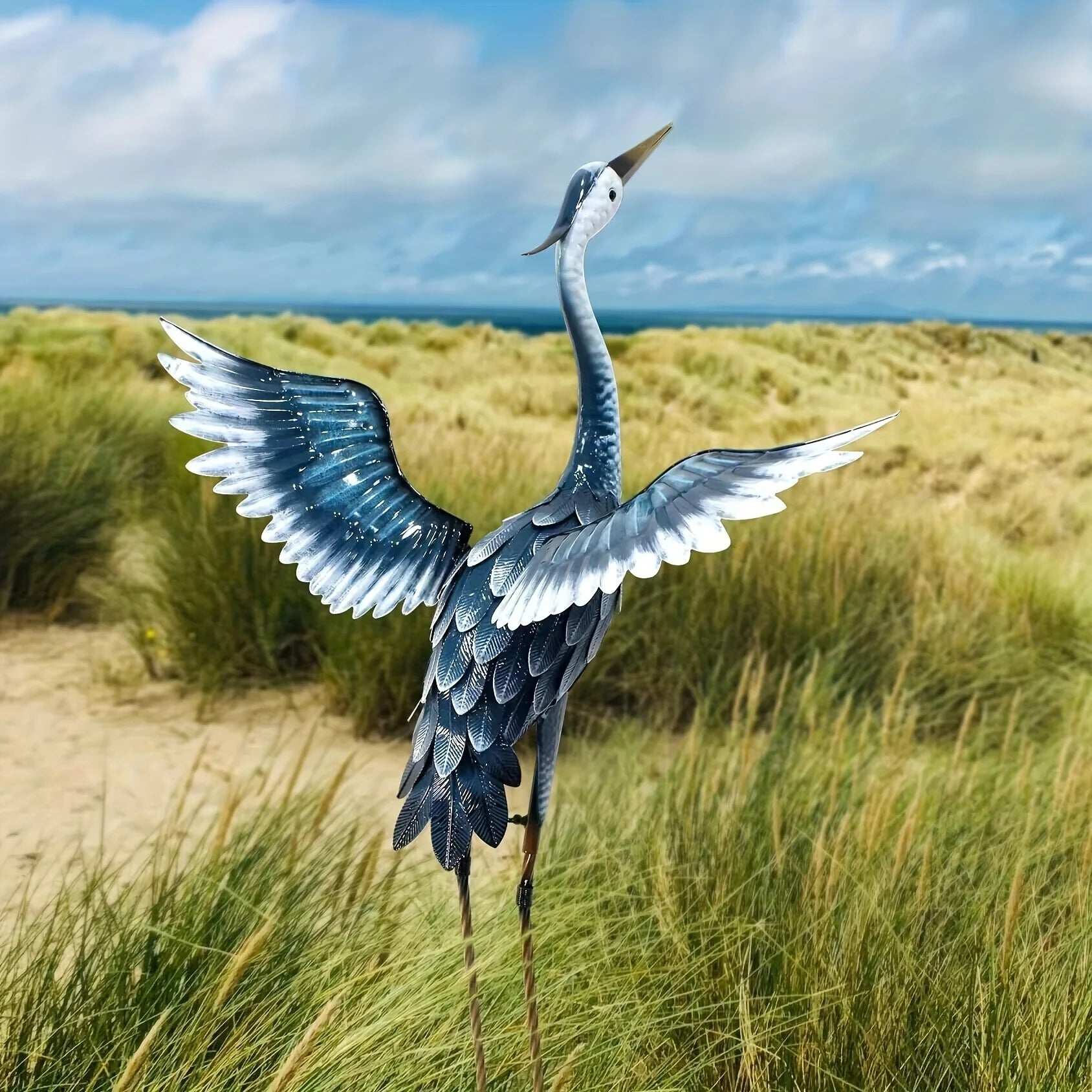 Blue Heron Metal Statue, Elegant Outdoor Garden Sculpture, Perfect For Yard, Lawn, Garden, Backyard, And Patio Decoration