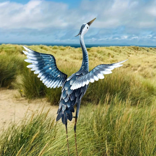 Blue Heron Metal Statue, Elegant Outdoor Garden Sculpture, Suitable for Yard, Lawn, Garden, Backyard, and Patio Decoration
