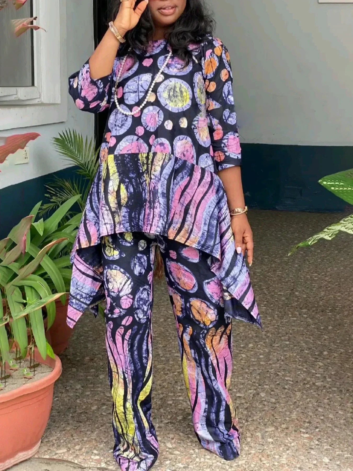 Plus Size Colorful Tunic & Pants Set-Bold Prints, Perfect for Comfort and Style
