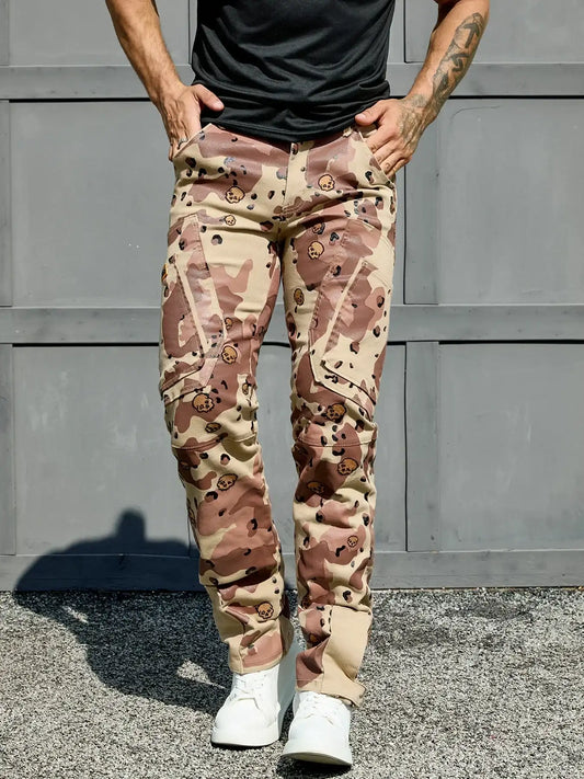 Men stretch twill trousers, full strip print and embroidery, two pockets in front, two covers in back with open zipper-15