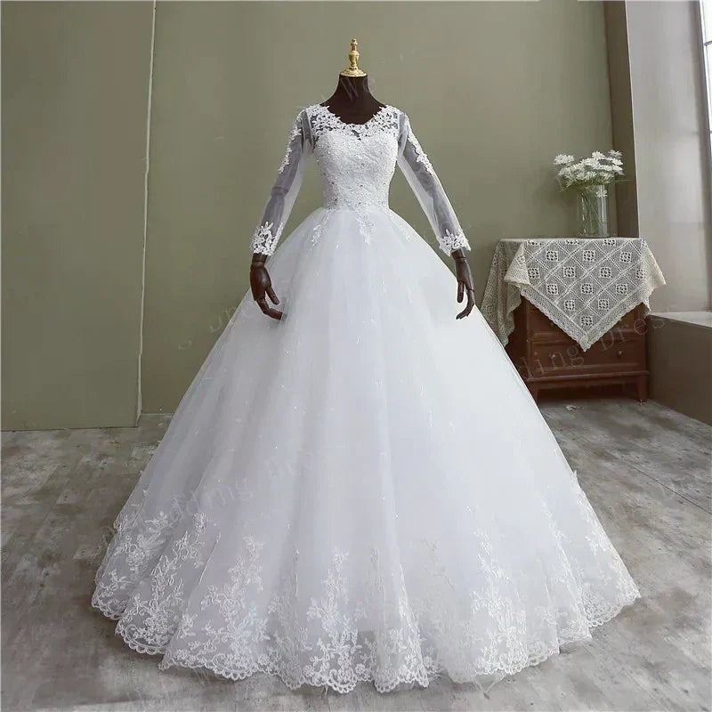Bridal Ball Gown V Neck Wedding Dress Customized Vestido De Novia Princesa Lace Vintage Long Sleeve Real Image