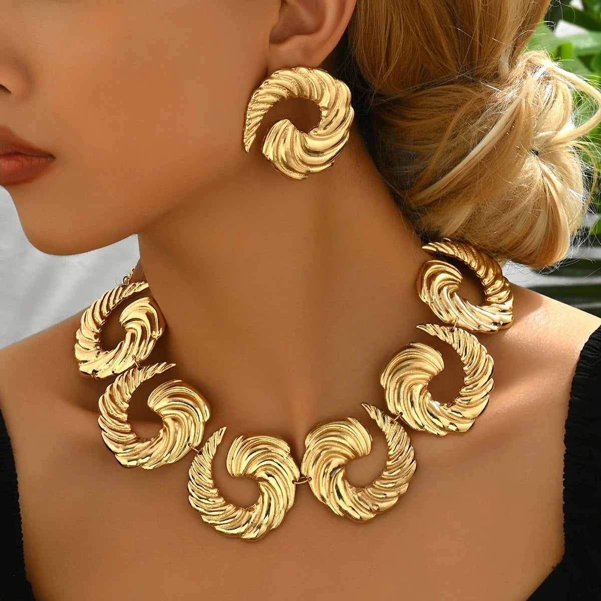 Lxalry 14K G Spiral Set, Liquid Metal Necklace & Earrings, Handmade Bridal Gift, Timeless Elegance To Red Carpet Glamour