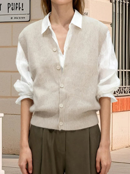 Women'S Sleeveless V Neck Button Down Cardigan Vest In Solid Color Knit - Fashionable And Versatile Choice For Any