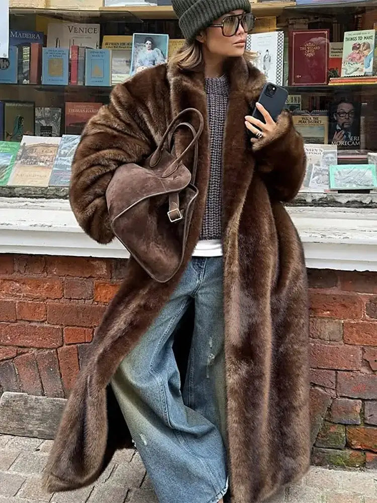 Women Solid Faux Fur Long Coat Lapel Long Sleeve Fluffy Loose Casual Outerwear 2025 Fashion Winter High Street Outwears
