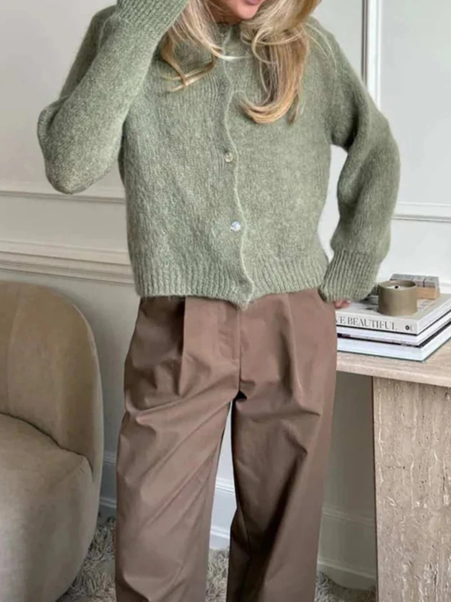 Women's V-Neck Cable Knit Sweater Long Sleeve Solid Color Button Down Cardigan Casual Fall Winter Tops