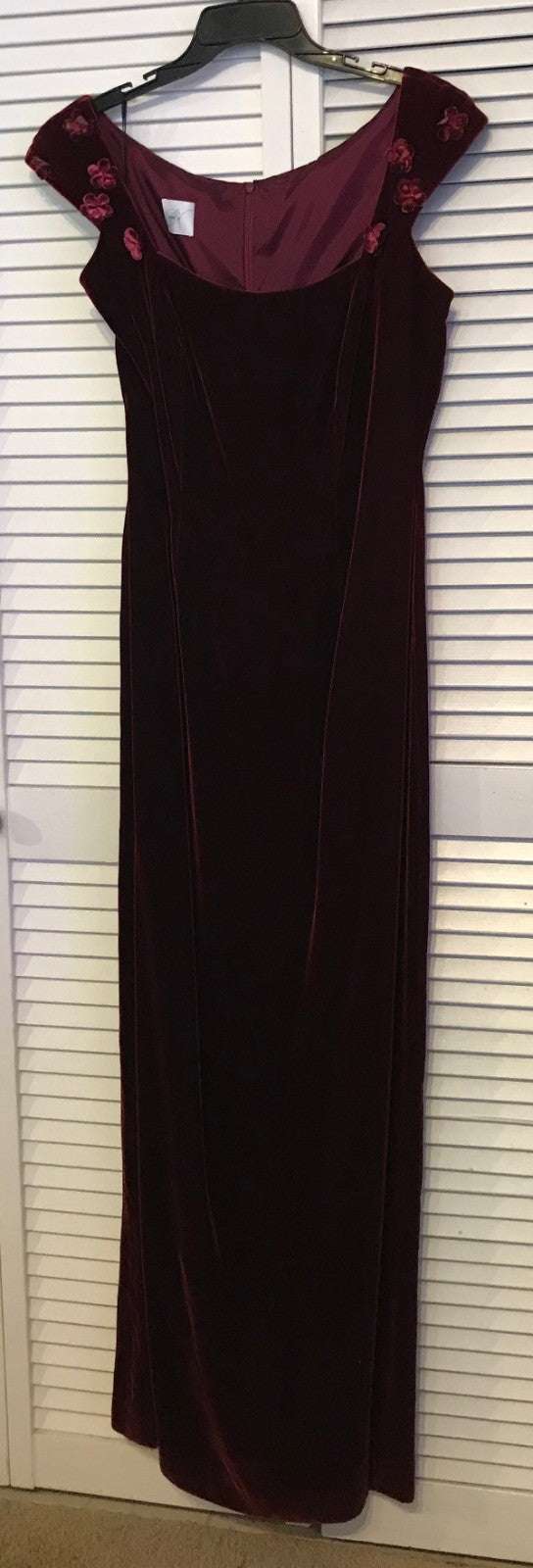 Women Dress Velvet Maroon Size 10