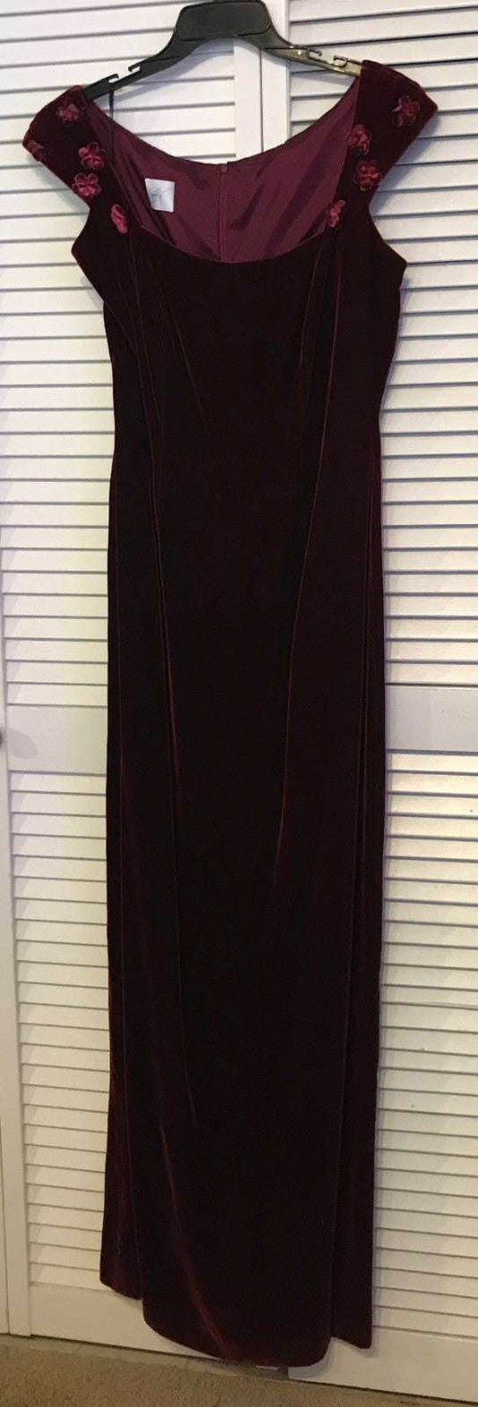 Women Dress Velvet Maroon Size 10