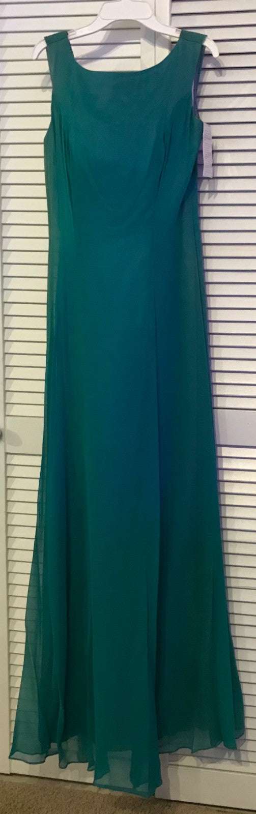 Women Dress Chiffon Green Drop Open Back Size 8