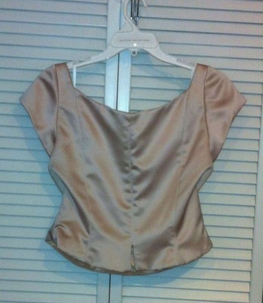 Women Top Satin Ivory Square-Collar Size 10