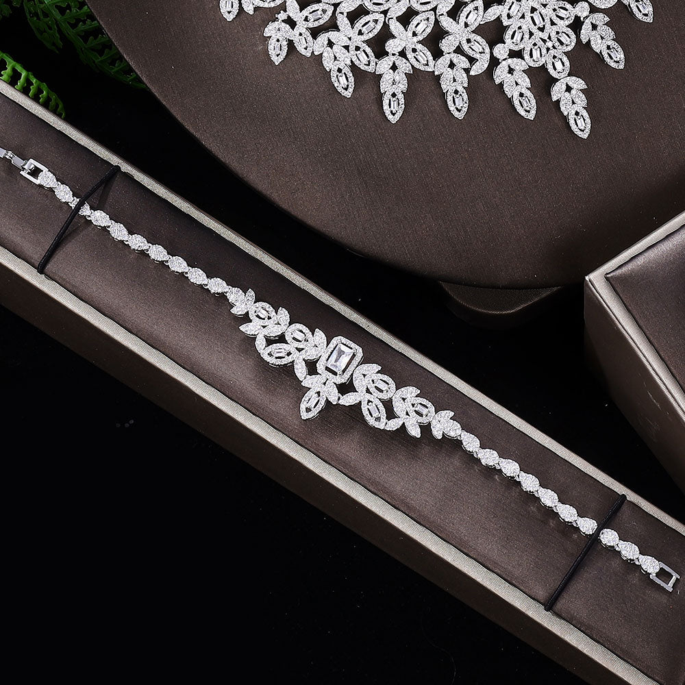 Gorgeous necklace and exquisite earring set Women's luxury wedding accessories image 1