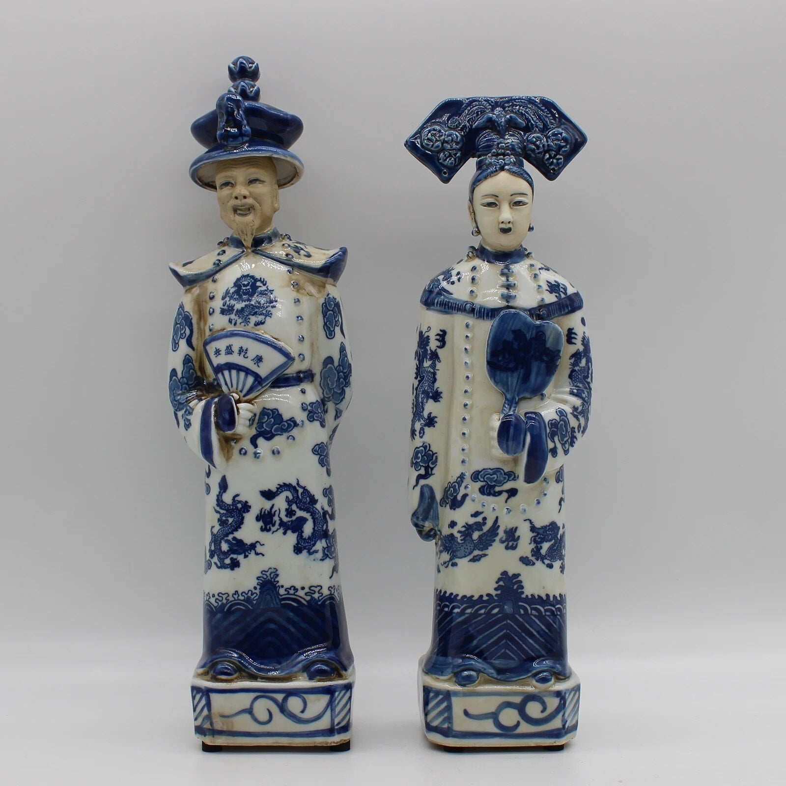 Ceramic statues of chinese emperor and empress in Qing dynasty, table accessory image 6