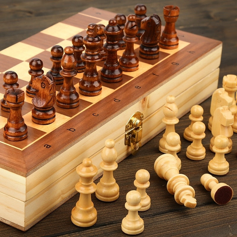 Magnetic Wooden Folding Chess Set Felted Game Board 24cm*24cm Interior Storage image 1